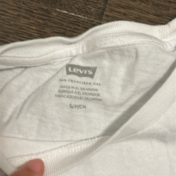 Levi’s unisex Las Vegas tee - Picture 3 of 5